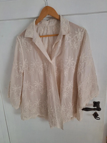Bluse mit stickerei italien - bluse,