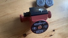 Pumpe Grundfos ungeregelt UPS 25-40 180