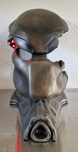 Sideshow predators battle - predators,