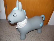 Kindsgut Hüpftier Kleinkind Pferd Bewegung Spiel Hüpfen Motorik Koordination top