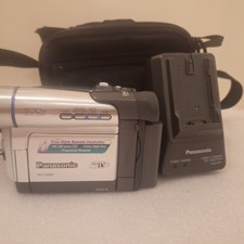 Panasonic NV-DS60 Mini Video Camcorder Silber guter Zustand