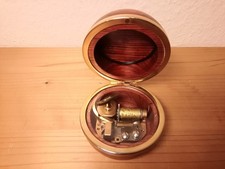 Spieluhr der Schweizer Firma