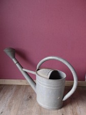 alte dichte Zink Gießkanne