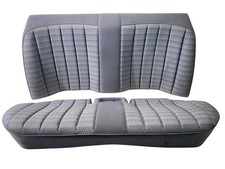 Oldtimer Mercedes 190 E / W201 / Rücksitzbank Rückbank - Flecken