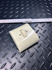 DDR Wippen Kreuzschalter Flachbau 6A 250V 1 pol. elfenbein Lichtschalter Vintage