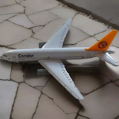 Siku 1719 boeing 767 200 - 1719,