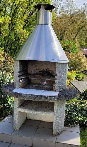 Gartengrill mit edelstahlkamin - mit,