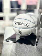 Hennessy NBA Basketball Weiss