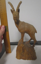 Holzfigur Steinbock handgeschnitzt aus echtem Holz Holzschnitzerei