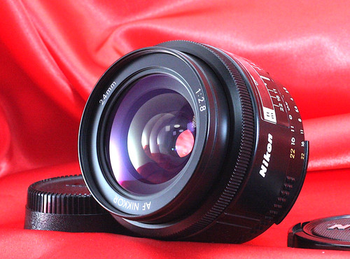 Fast neuwertig nikon af - [fast,