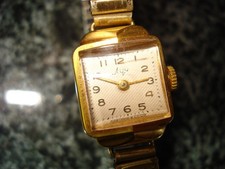 Russisch ( AYU ) Handaufzug