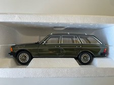 Mercedes-Benz 200 T-W 123-1:18-Norev-Green Metallic