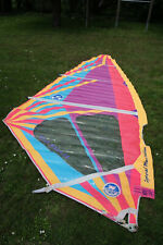 Surfausrüstung 3 Segel North Sails mit Gabelbäumen und Mastfuß