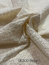 100% SEIDE ORGANZA bestickt ~