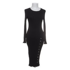 Rebecca Stella, Kleid