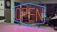 Neon Schild "OPEN" Rot/Blau Hexagon – Leuchtreklame Laden Bar Deko - 80x60
