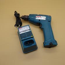 Makita 6012D Akkubohrschrauber Akku- Bohrer ohne Akku