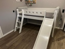 FLEXA Hochbett Kinderbett mit Rutsche 90x200 Weiß Holz inkl. Matratze – Top Zust