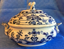 gr. ovale Terrine, Meissen, Zwiebelmuster, II Wahl, sehr gut erhalten, 1815-1924