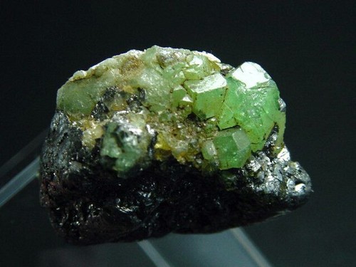 Tsavorit granat stufe - tsavorit,
