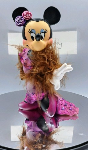 Disney showcase collection - showcase,
