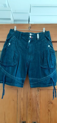 Lässige jeans shorts von - lässige, high