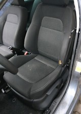 Skoda Fabia 6Y Sitz vorne links Fahrersitz Sitze vorn Sitzheizung SHZ Sportsitz