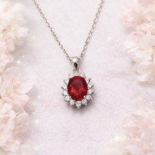 Rubin Edelstein mit Zirkonia