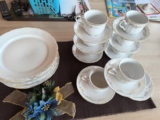 APULUM Fine Porzellan 25 teile Essteller Tasse mit Untertasse Gold Muster Rand