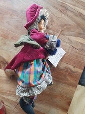 Hexe auf Besen - Puppe etwa 30 cm - deutsche Handarbeit - Einzelstück - Stoff