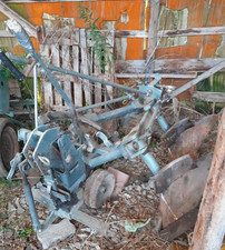 Mehrschariger pflug für - mehrschariger,