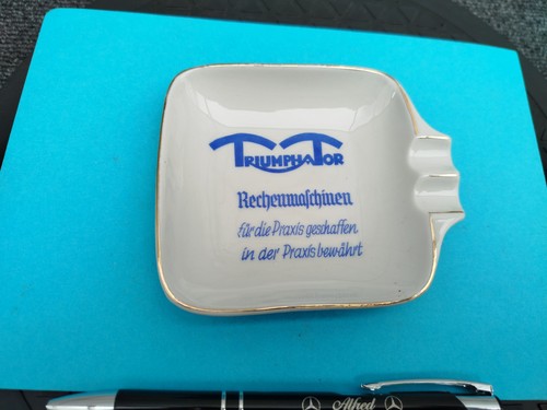Aschenbecher triumphator - -,