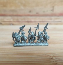Echsenmenschen ein Tempelwächter Saurus 10 mm detaillierte Miniaturen Warhammer Warmaster