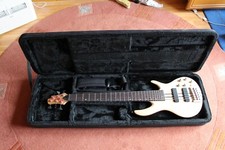 E-Bass Cort A6 Plus FMMH, 6-Saiter, durchg. Hals + Flatwound Saiten + Case