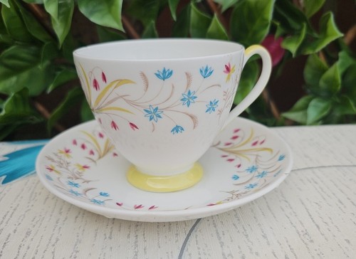 Vintage queen anne - vintage, art
