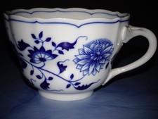 HUTSCHENREUTHER ZWIEBELMUSTER schöne große Kaffeetasse -/ Riesentasse 12 cm