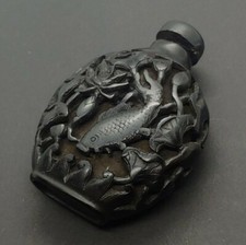 altes geschnitztes Riechfläschchen Parfümflakon mit Fischmotiv