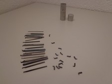 (33) Altes Uhrmacherwerkzeug