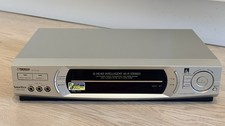 Sharp VC-FH30GM(S) 6-Head Stereo VHS Videorecorder In schöner silberner Optik