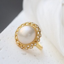 D10 Ring mit runder weißer Mabe Perle weiß Sterling Silber 925 vergoldet