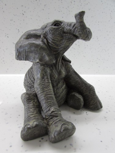 The herd elephant ornament - herd,