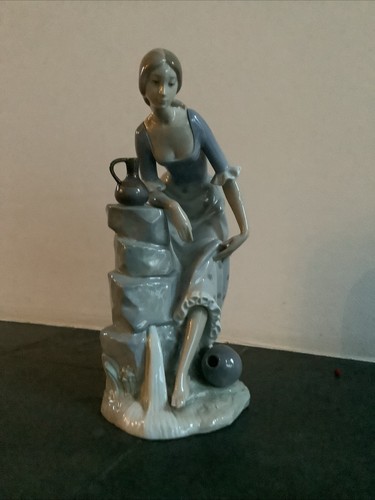 Nao lladro junge frau am - nao,