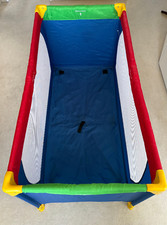 Hauck Fun For Kids Reisebett mit Zubehör.125 x 65 x 75 cm