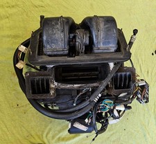 BMW E30 Heizungskasten mit Klima / Klimagerät mit Anschlußleitungen 1386521 