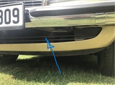 Lüftungsgitter vorne unter