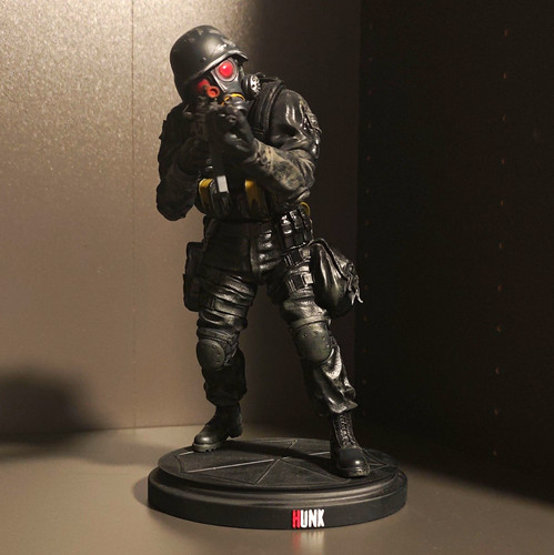 Resident evil hunk - evil,