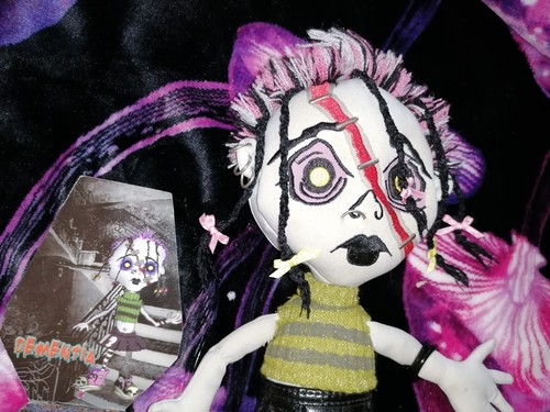 Living dead dolls ragdoll - dolls,