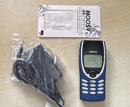 Nokia 8210 blau geprüft - 8210,