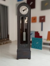 Standuhr, upgecycelt, entlackt, grau, Aluminium, Funkuhrwerk, Pendelwerk, 