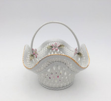 Porzellan Blumen Durchbruch Henkel-Körbchen - Romania